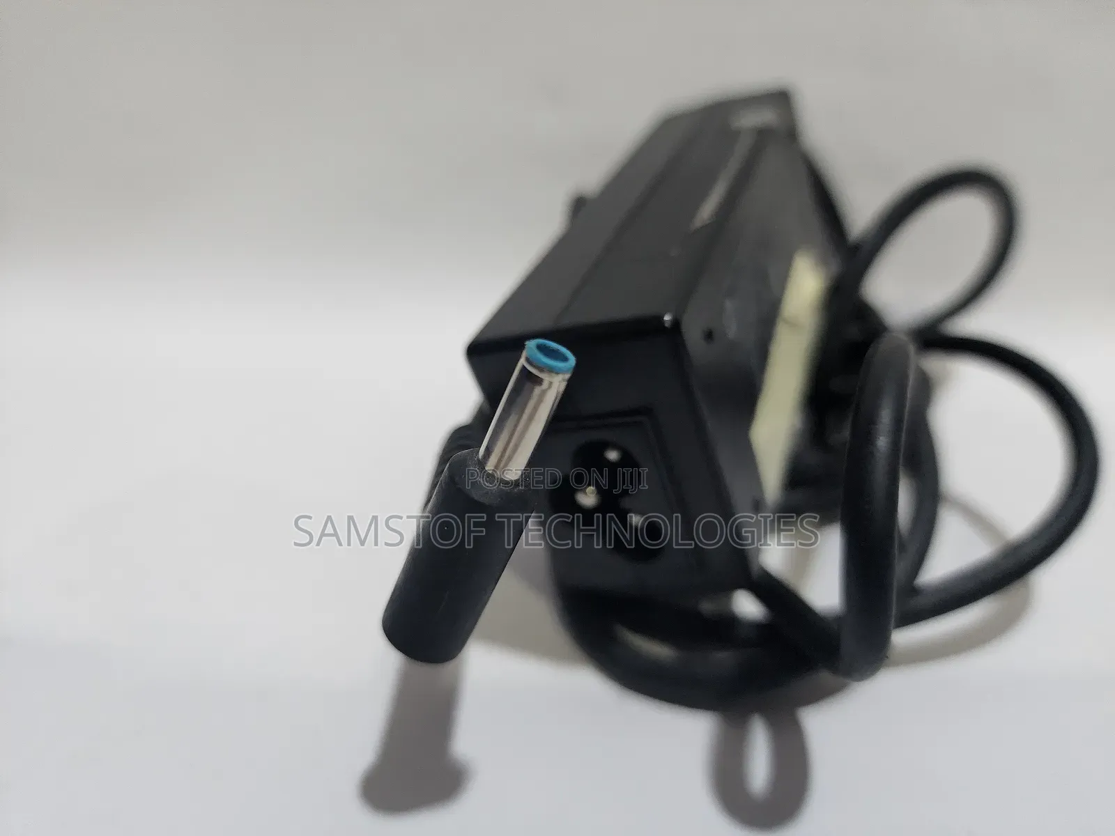 Hp Blue Mouth Follow Come 45w Laptops Power Adapter Charger.