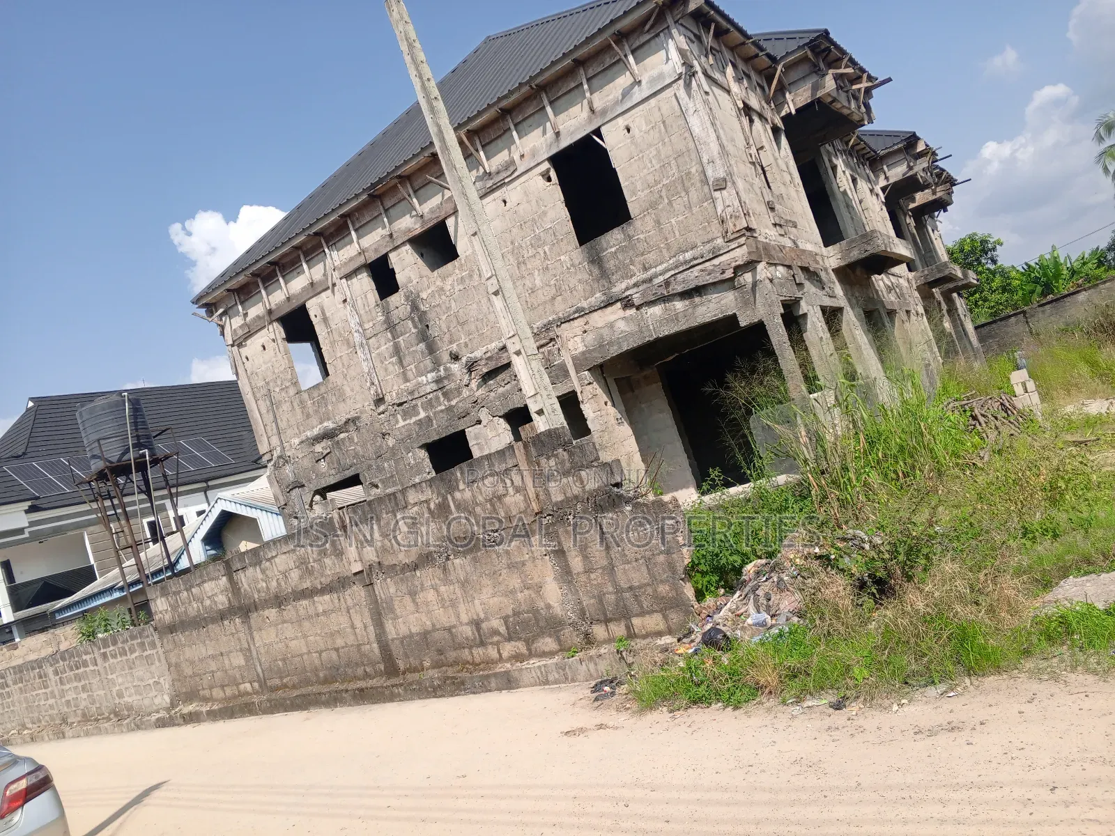 2bdrm Block of Flats in Warri for sale
