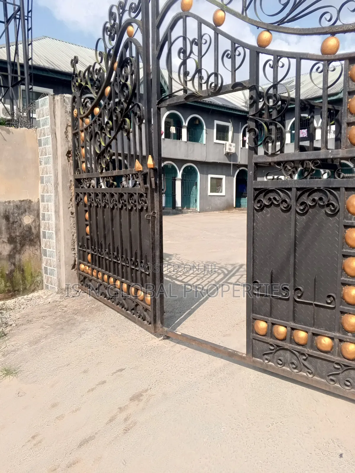 2bdrm House in Warri for sale