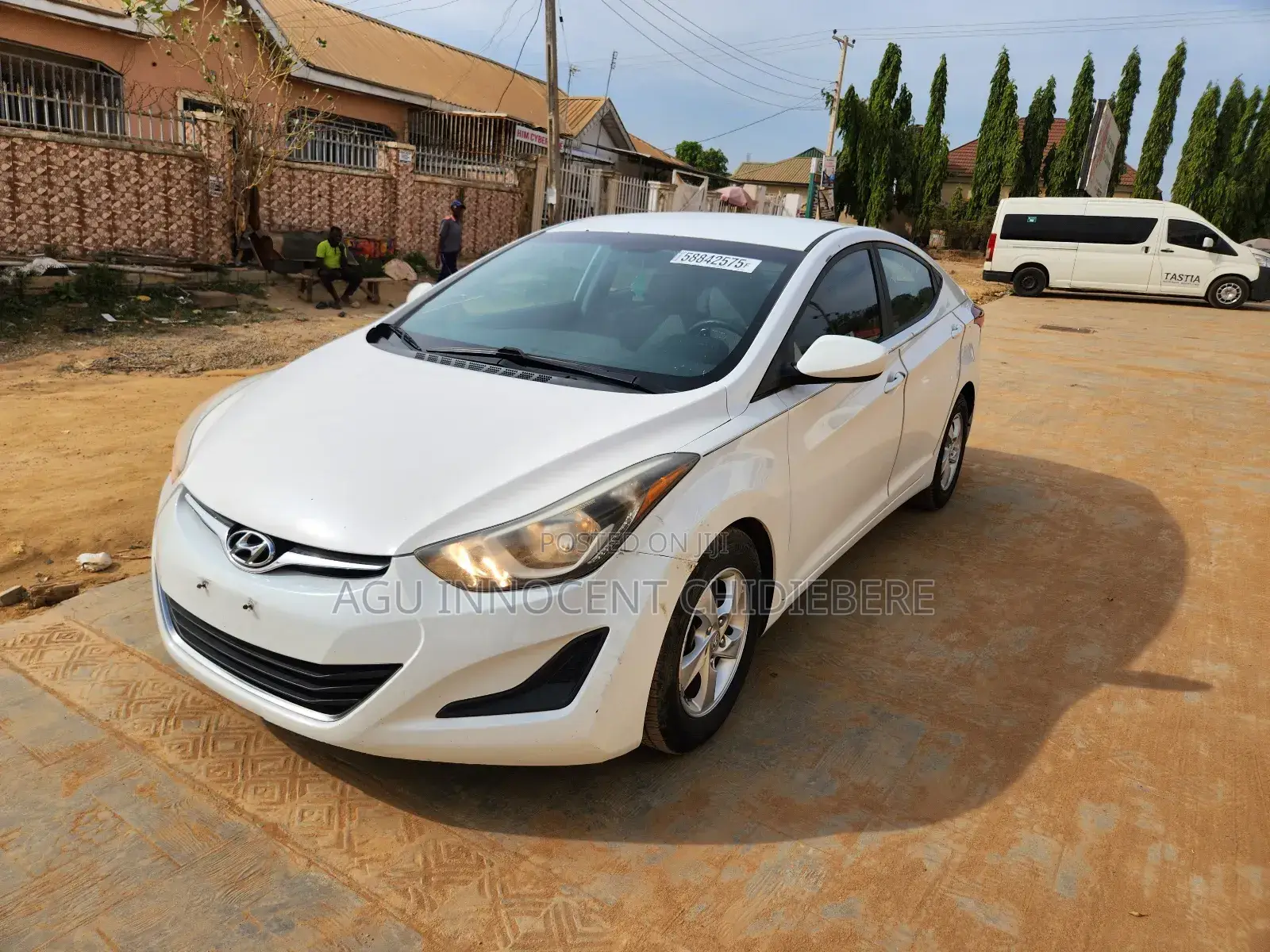 Hyundai Elantra Limited 4dr Sedan (1.8L 4cyl 6A) 2014 White