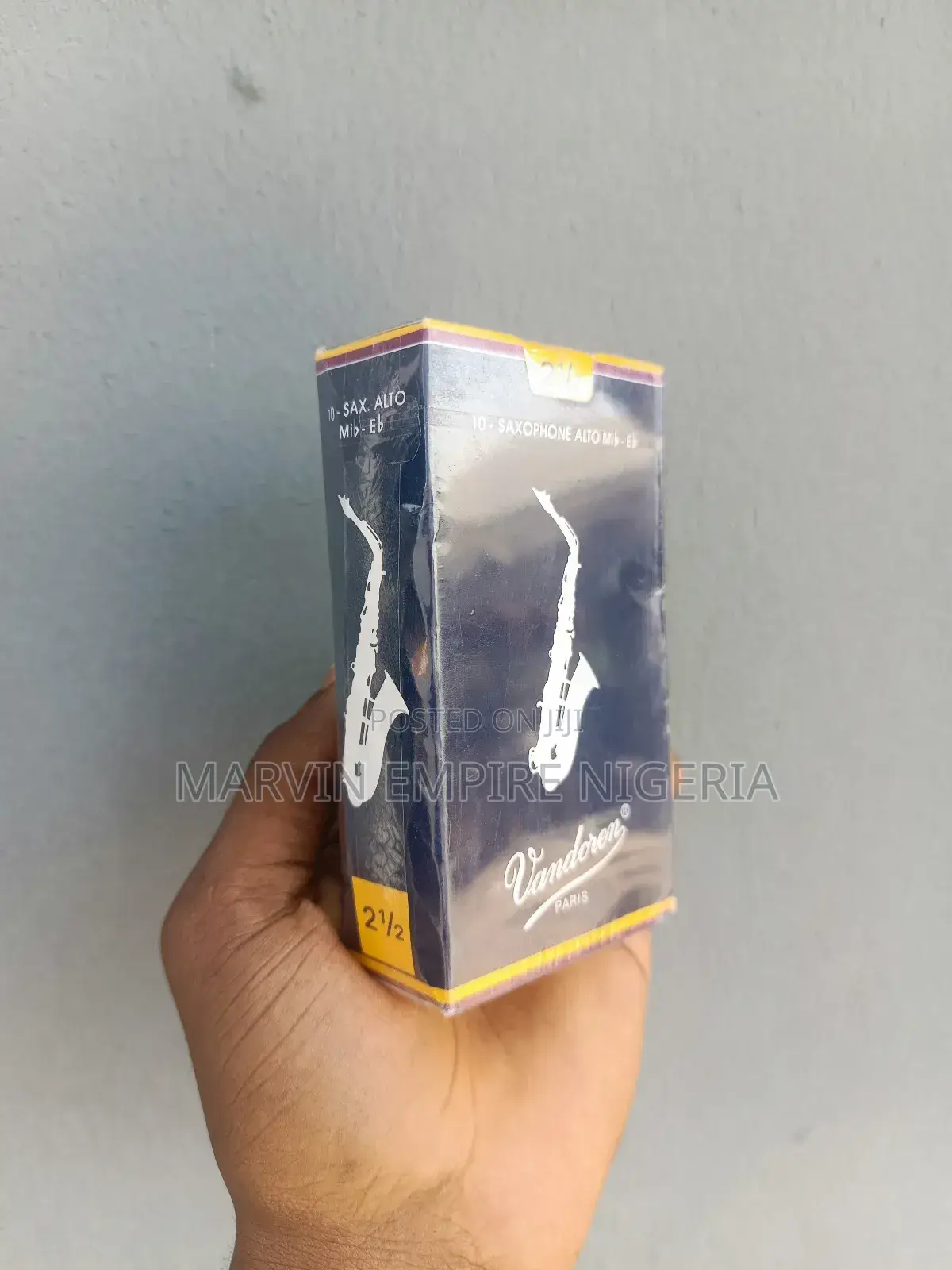 Vandoren Traditional Alto Saxophone Reeds 2.0, 2.5, 3.0 Strengths