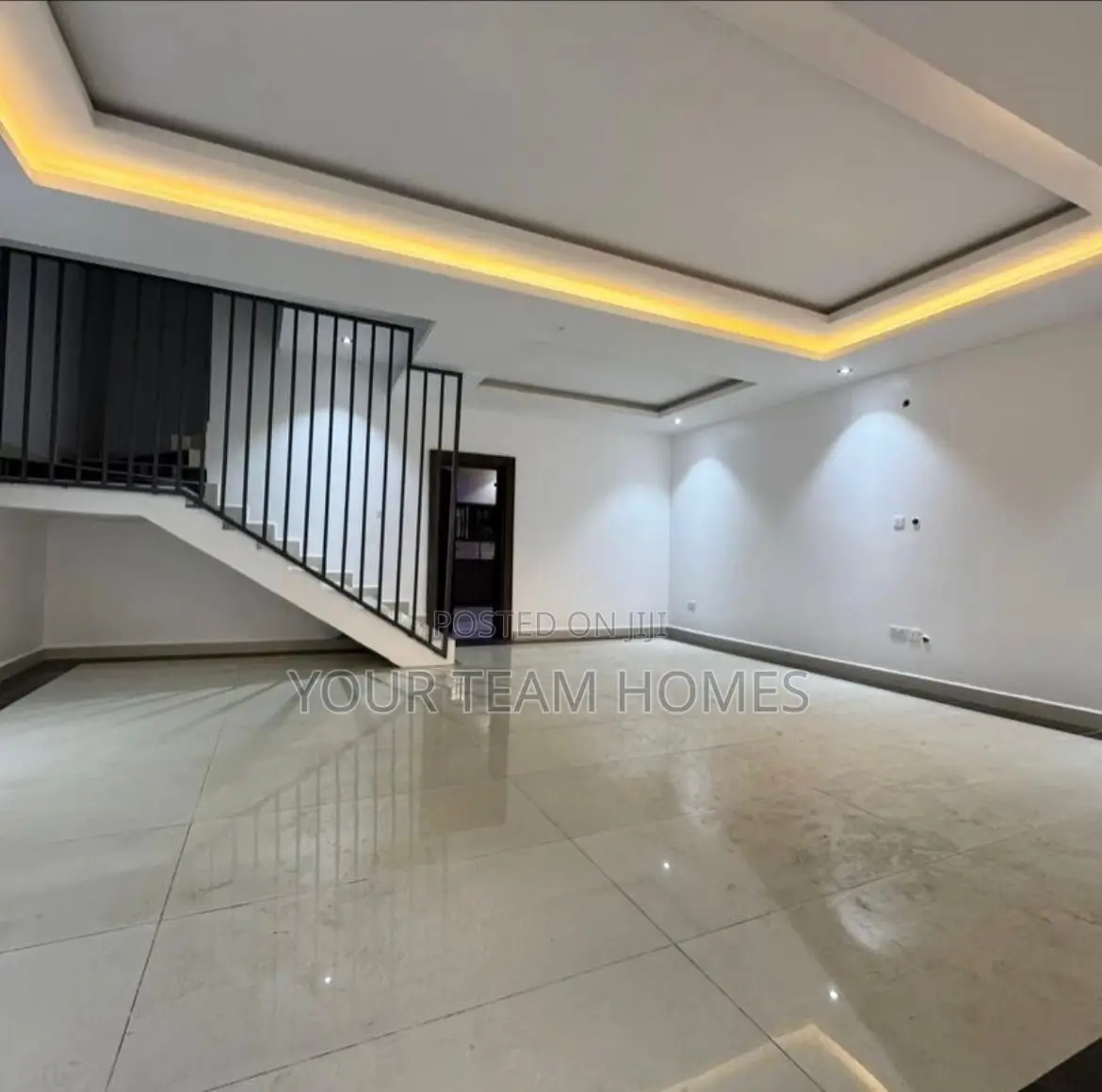 4bdrm Townhouse/Terrace in Life Camp for sale
