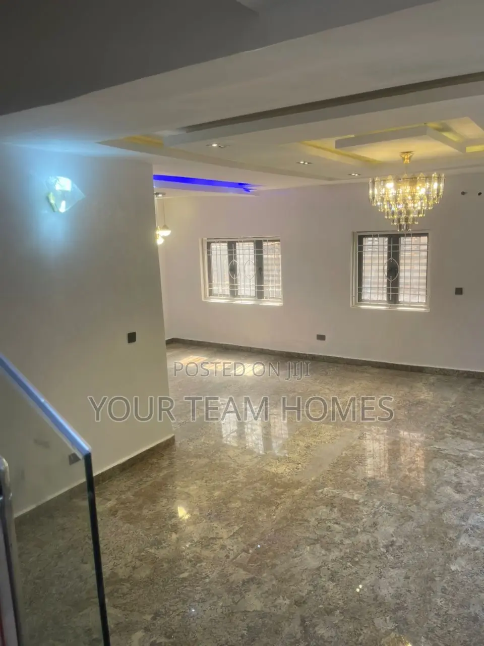 5bdrm Duplex in Paradise Estate, Life Camp for sale
