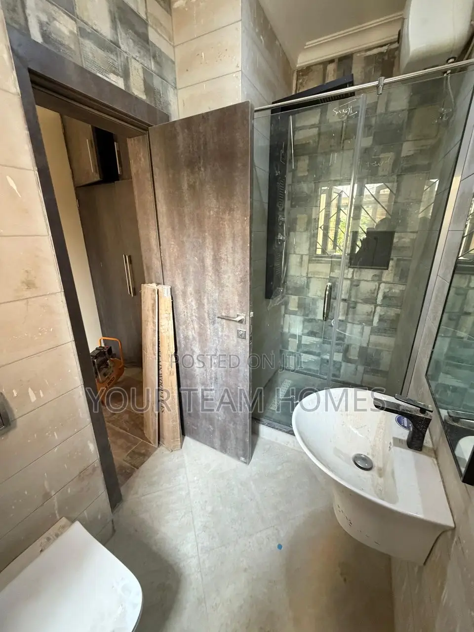 4bdrm Townhouse/Terrace in Jabi for sale