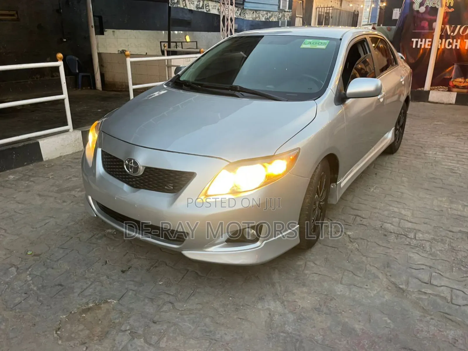 Toyota Corolla S 4dr Sedan (1.8L 4cyl 4A) 2010 Silver