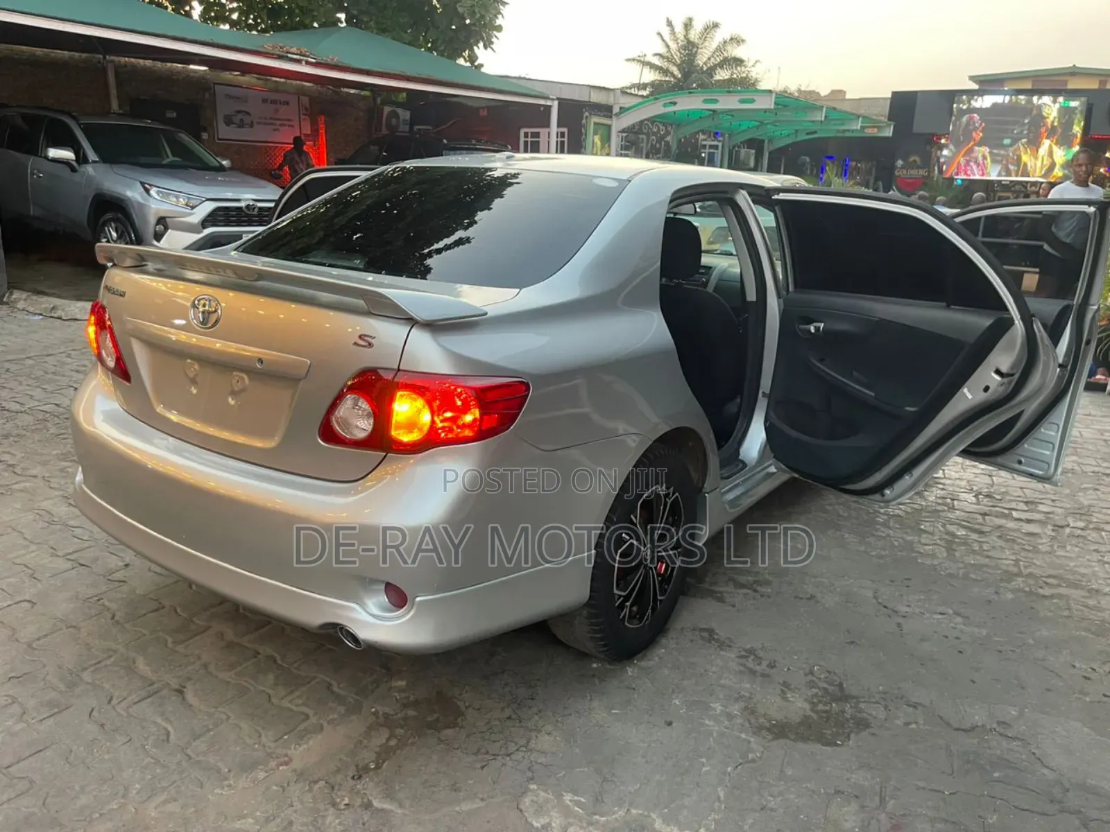 Toyota Corolla S 4dr Sedan (1.8L 4cyl 4A) 2010 Silver