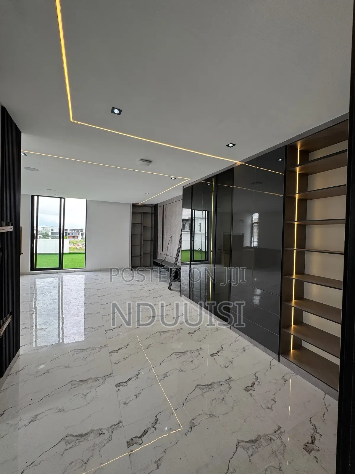 5bdrm Duplex in Cowrie Creek Estate, Lekki Phase 1 for sale