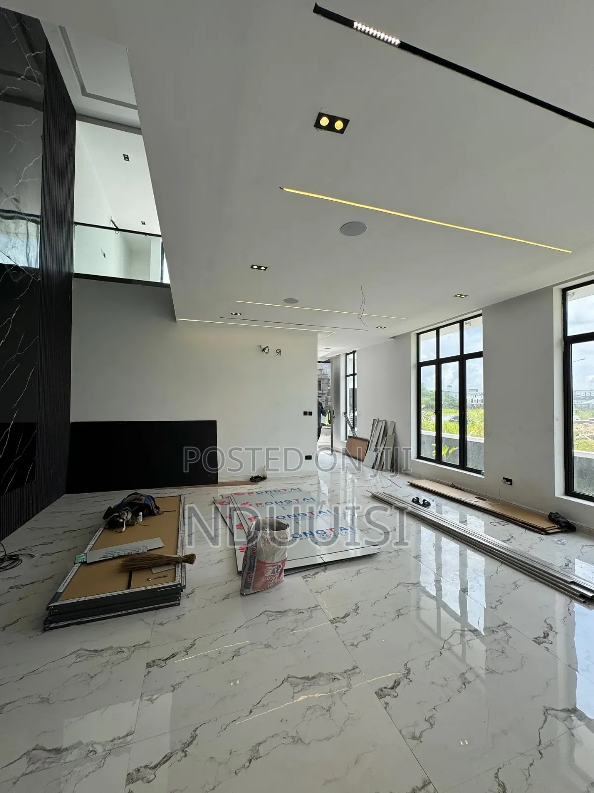 5bdrm Duplex in Cowrie Creek Estate, Lekki Phase 1 for sale