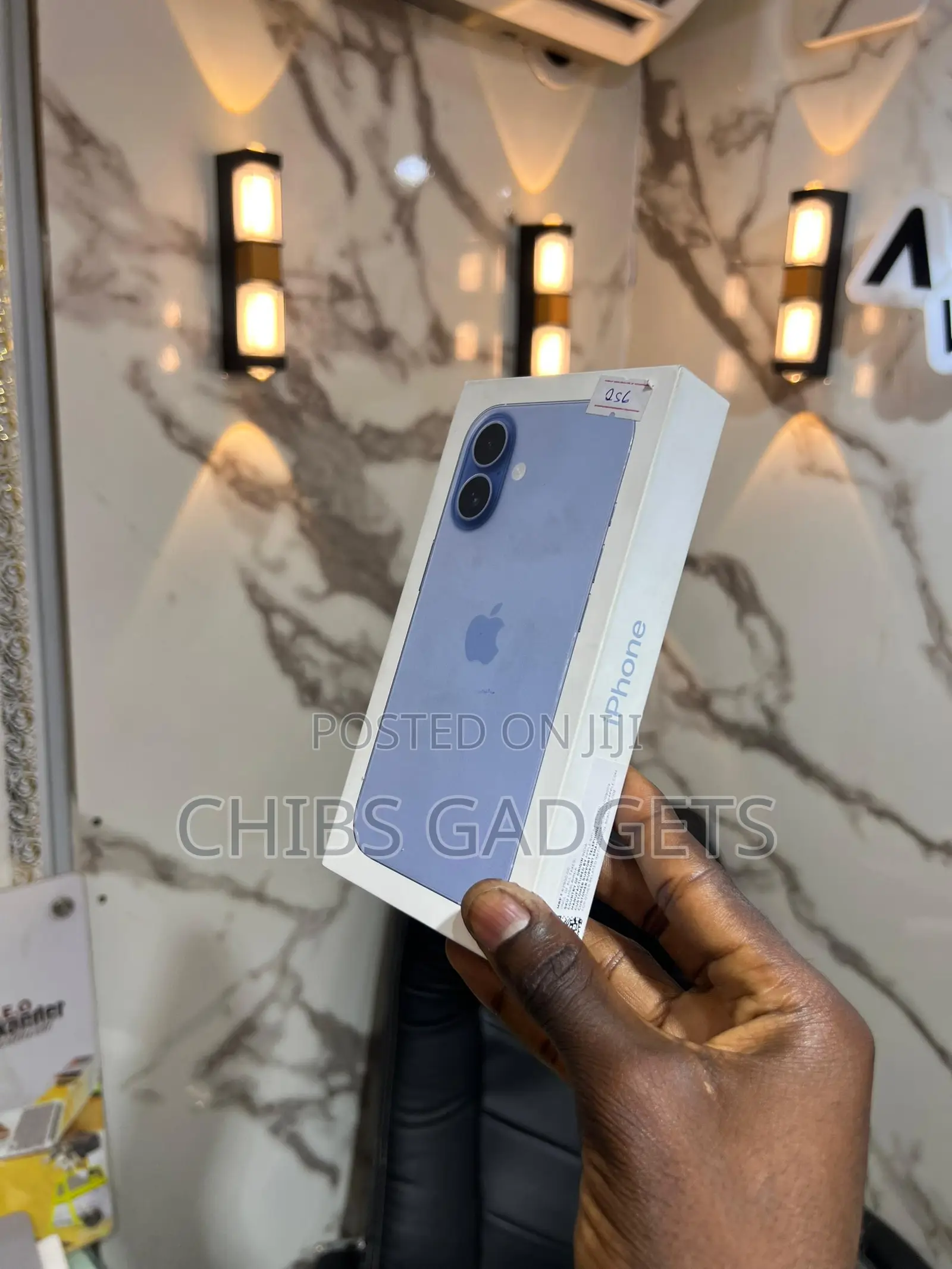 New Apple iPhone 17 256 GB Blue