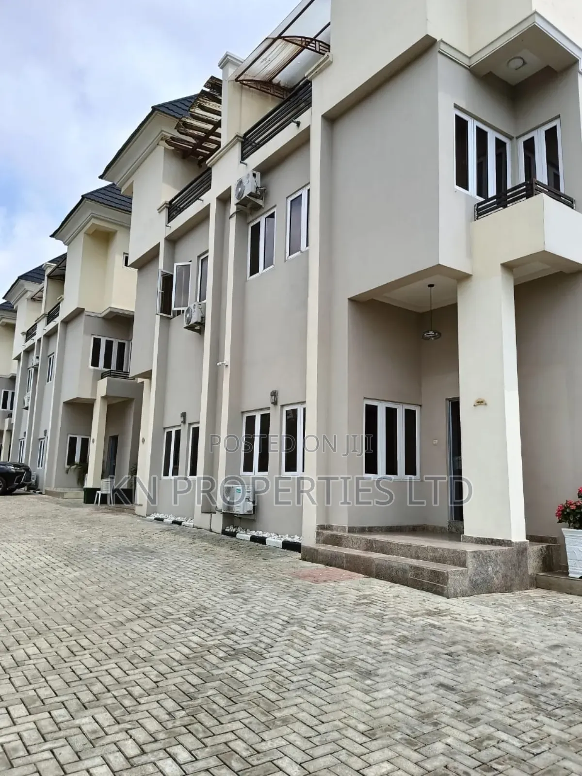Furnished 5bdrm Duplex in Gusape, Guzape District for rent