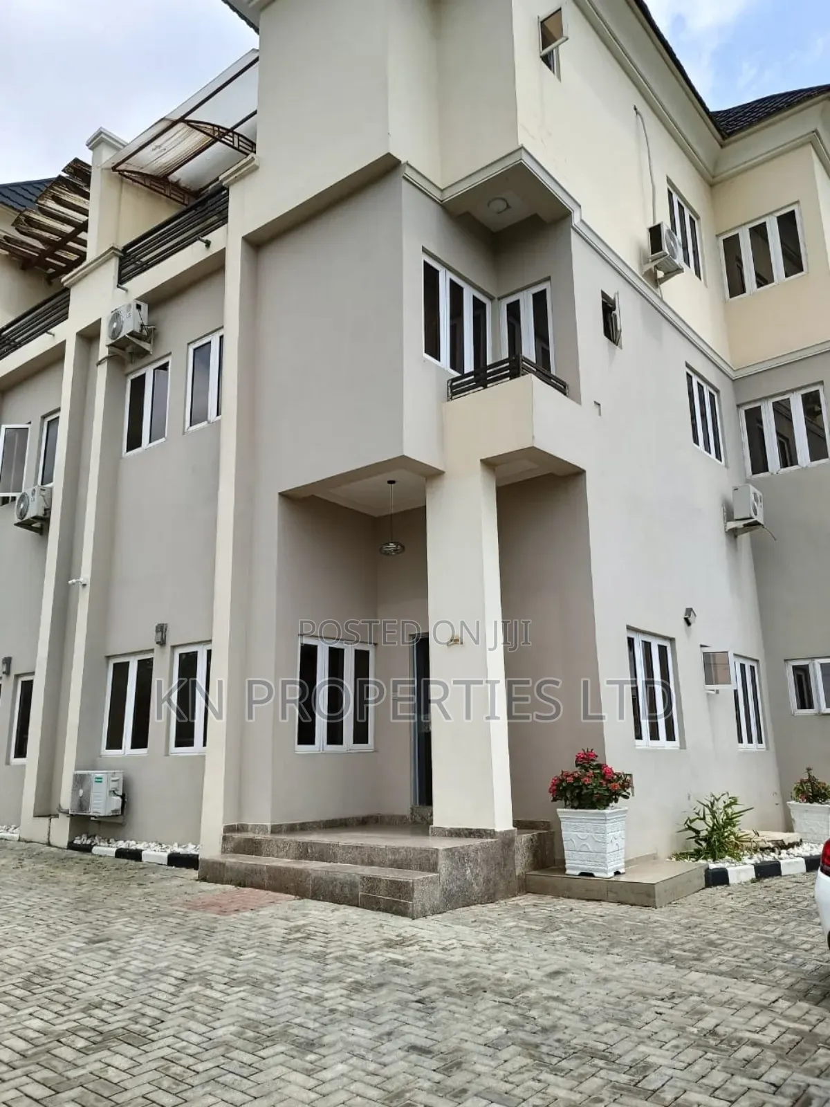 Furnished 5bdrm Duplex in Gusape, Guzape District for rent
