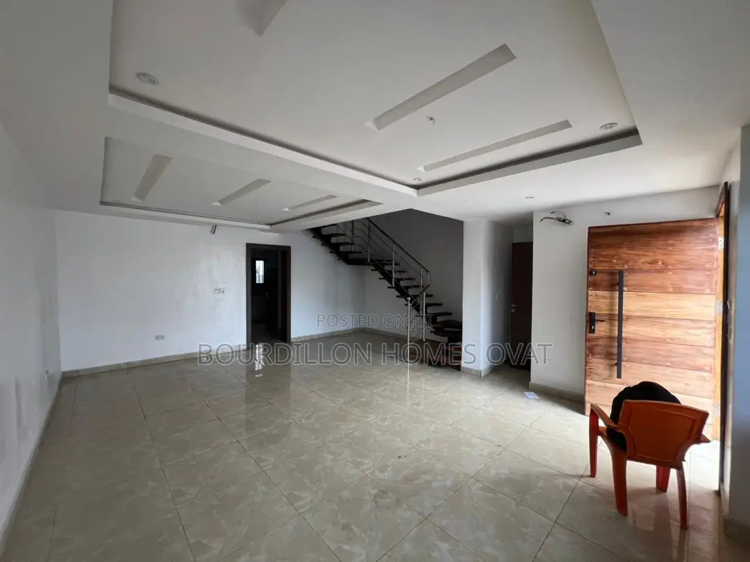 4bdrm Duplex in Lekki Phase 1 for rent