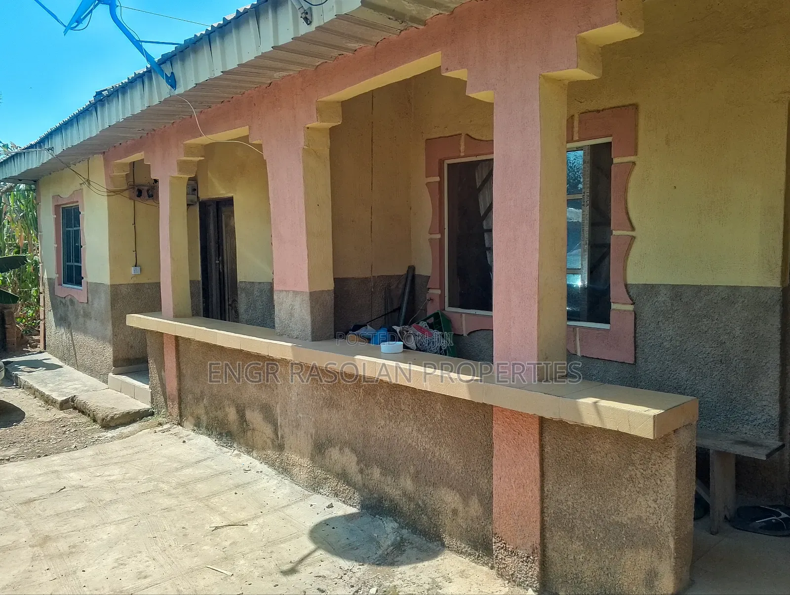 Furnished 2bdrm Block of Flats in Ganmo, Ifelodun-Kwara for sale