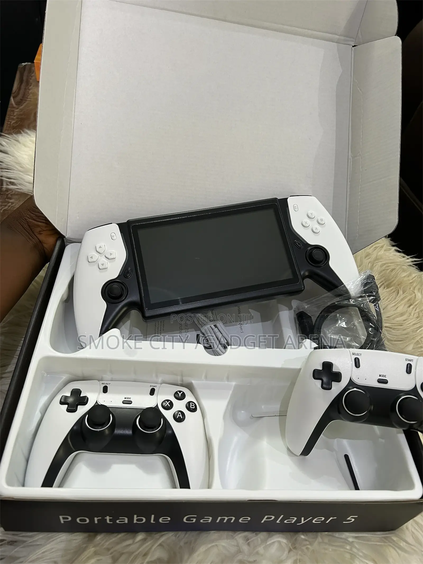 Portable Game Player 5 With 2 Pad Controller to Play on Tv