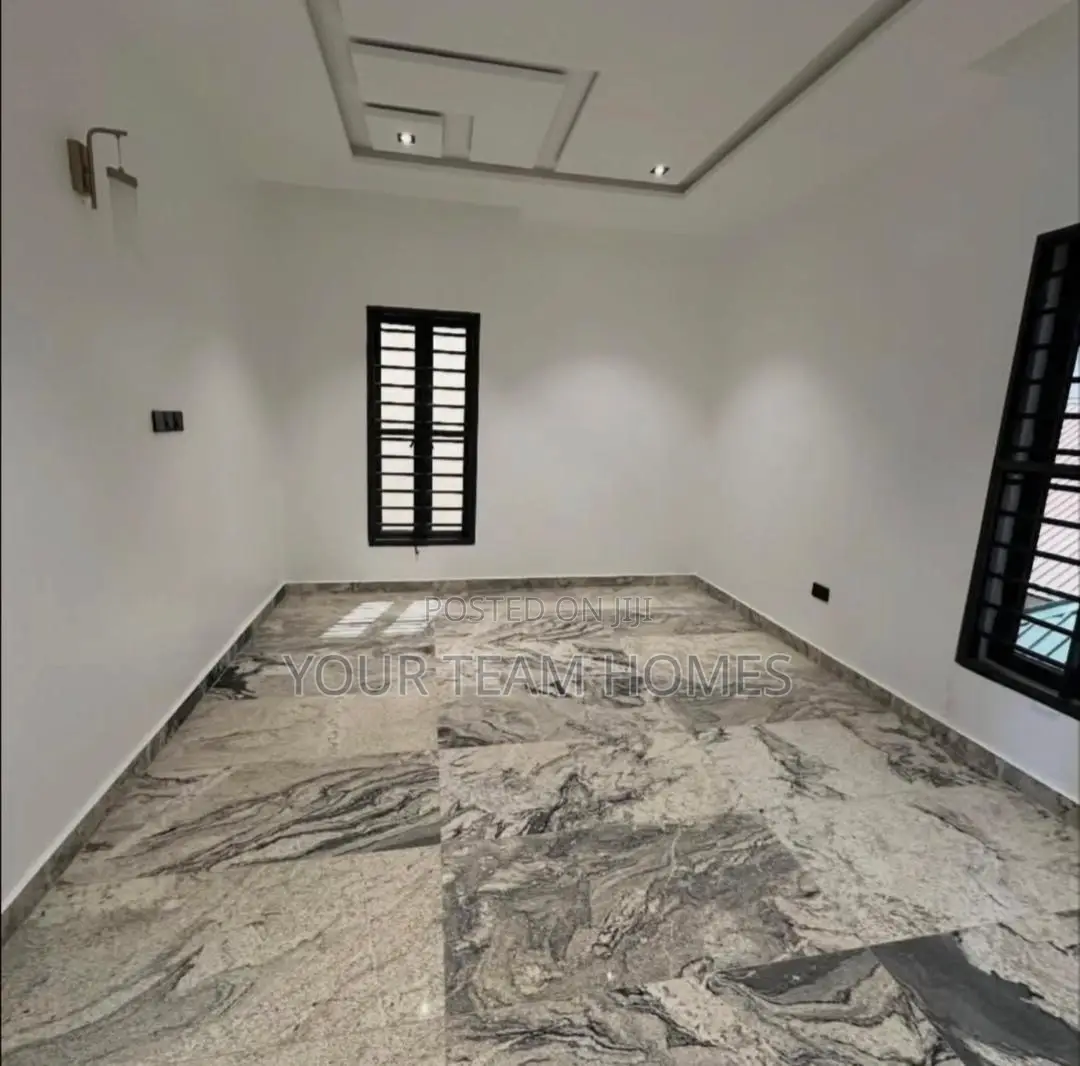 4bdrm Duplex in Life Camp for sale