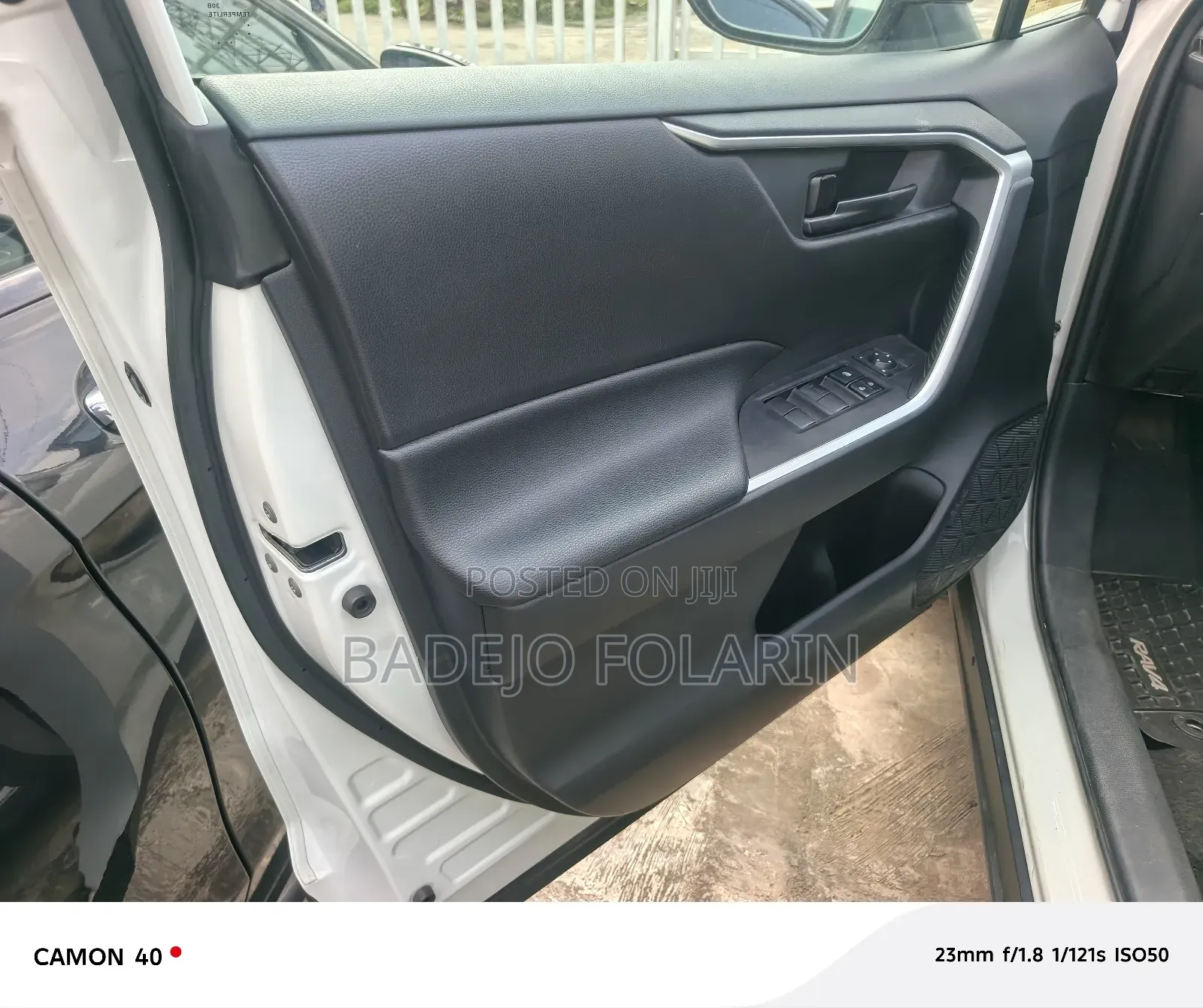 Toyota RAV4 LE 2022 White