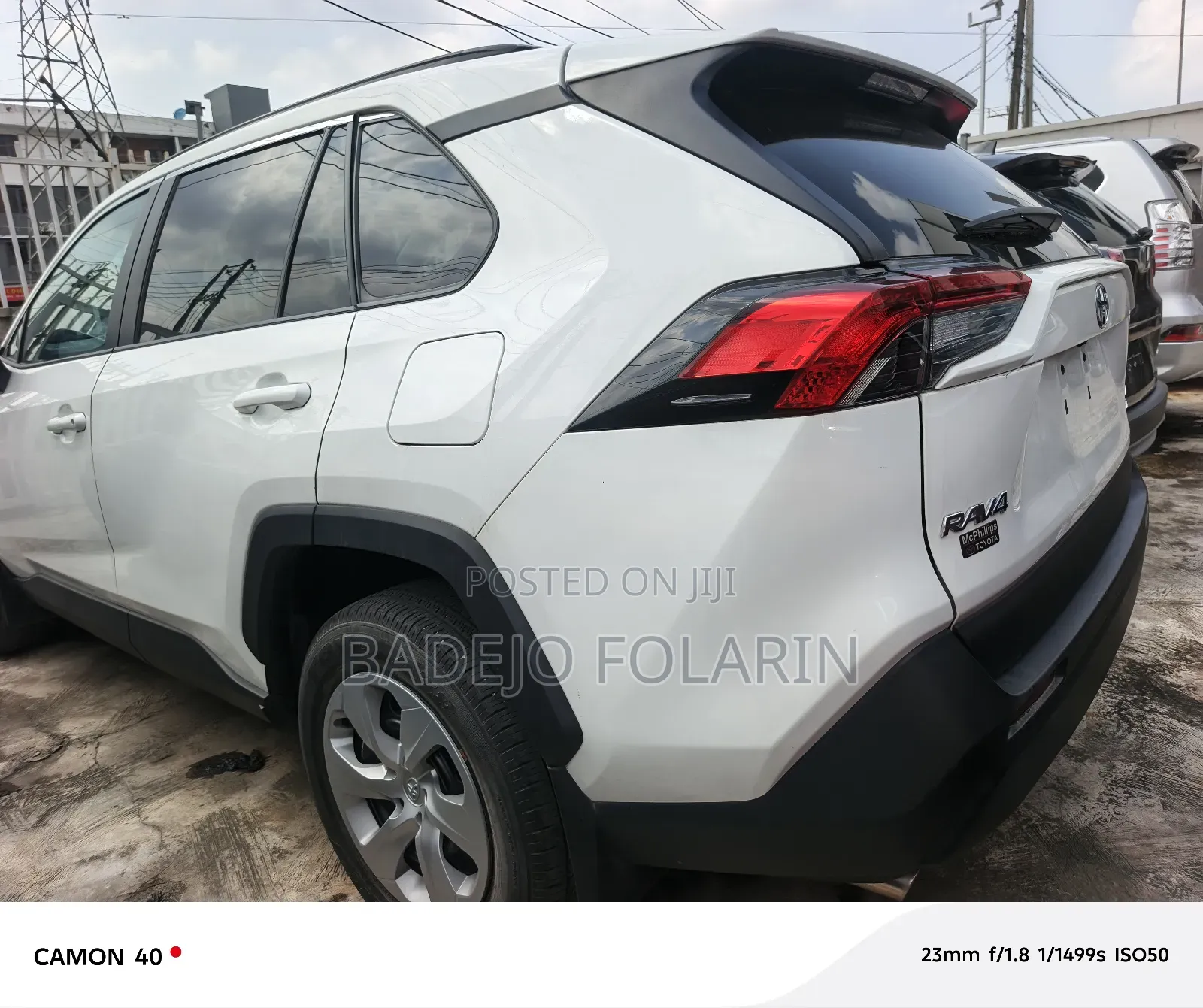 Toyota RAV4 LE 2022 White