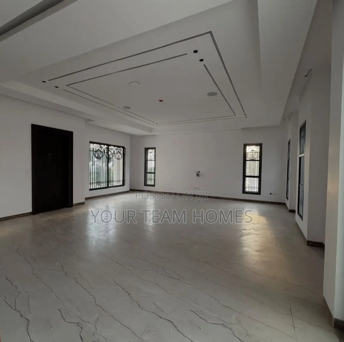 7bdrm Mansion in Maitama for sale