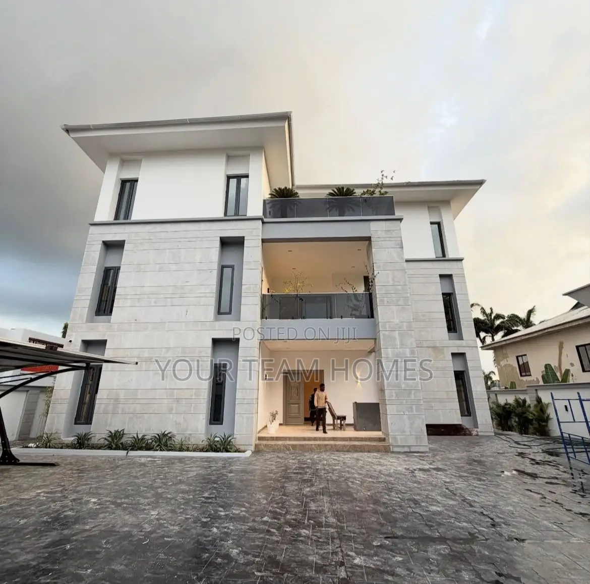 7bdrm Mansion in Maitama for sale