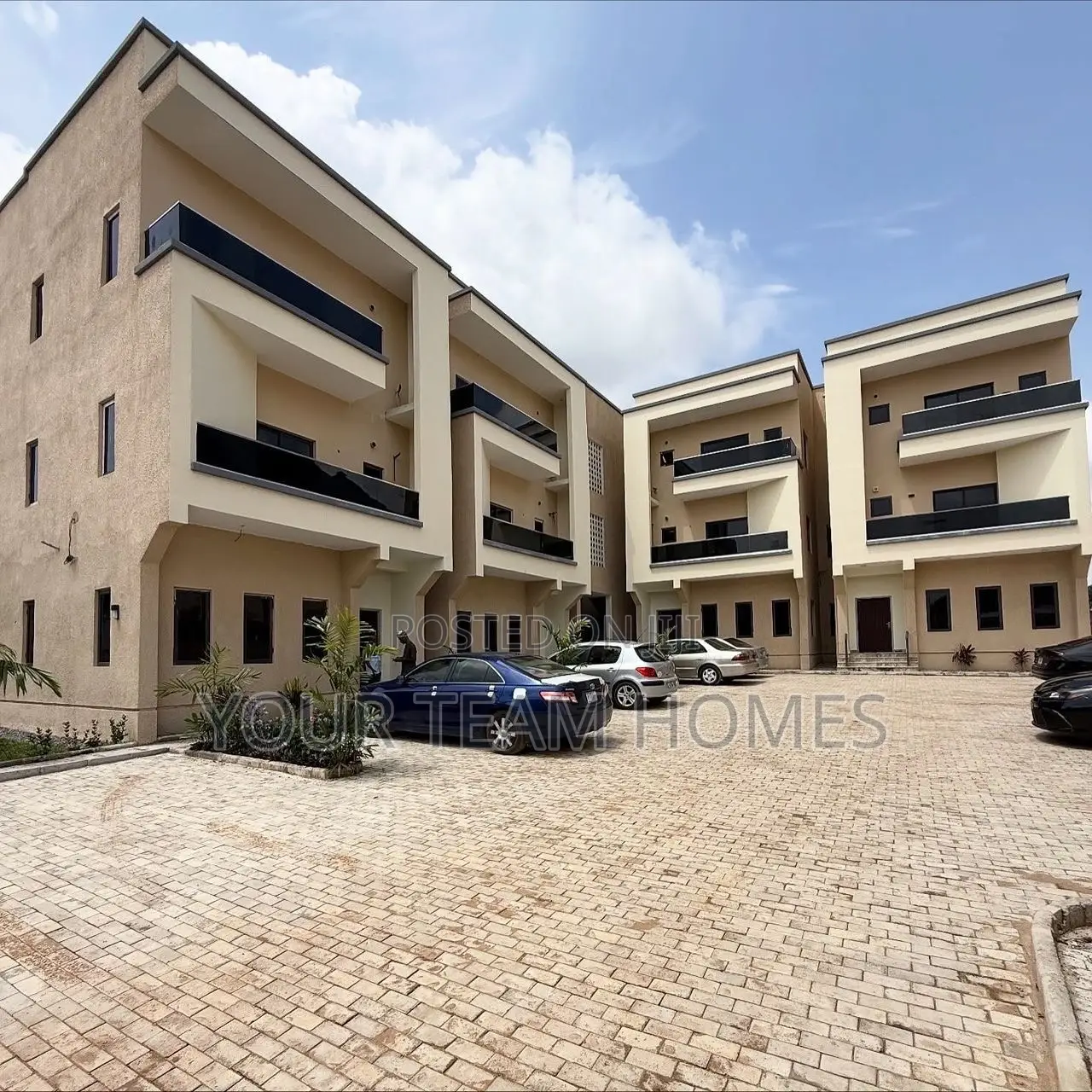 4bdrm Townhouse/Terrace in Durumi for sale