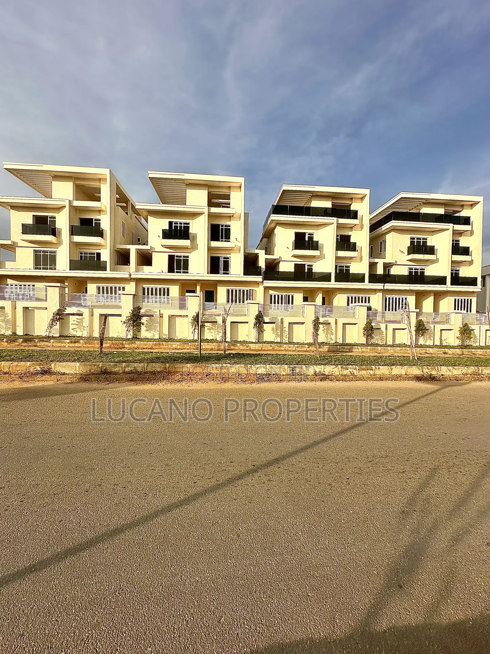5bdrm Duplex in Katampe Extension for sale