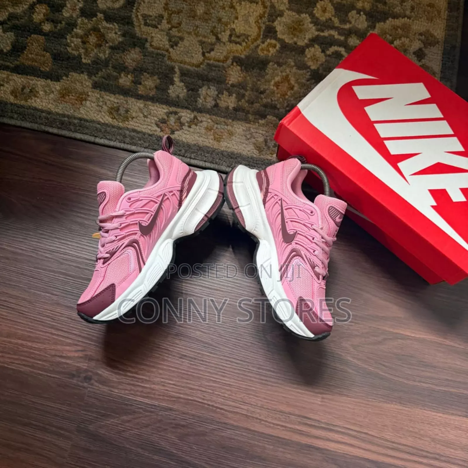 Cop the WMNS Nike Skate Runner*