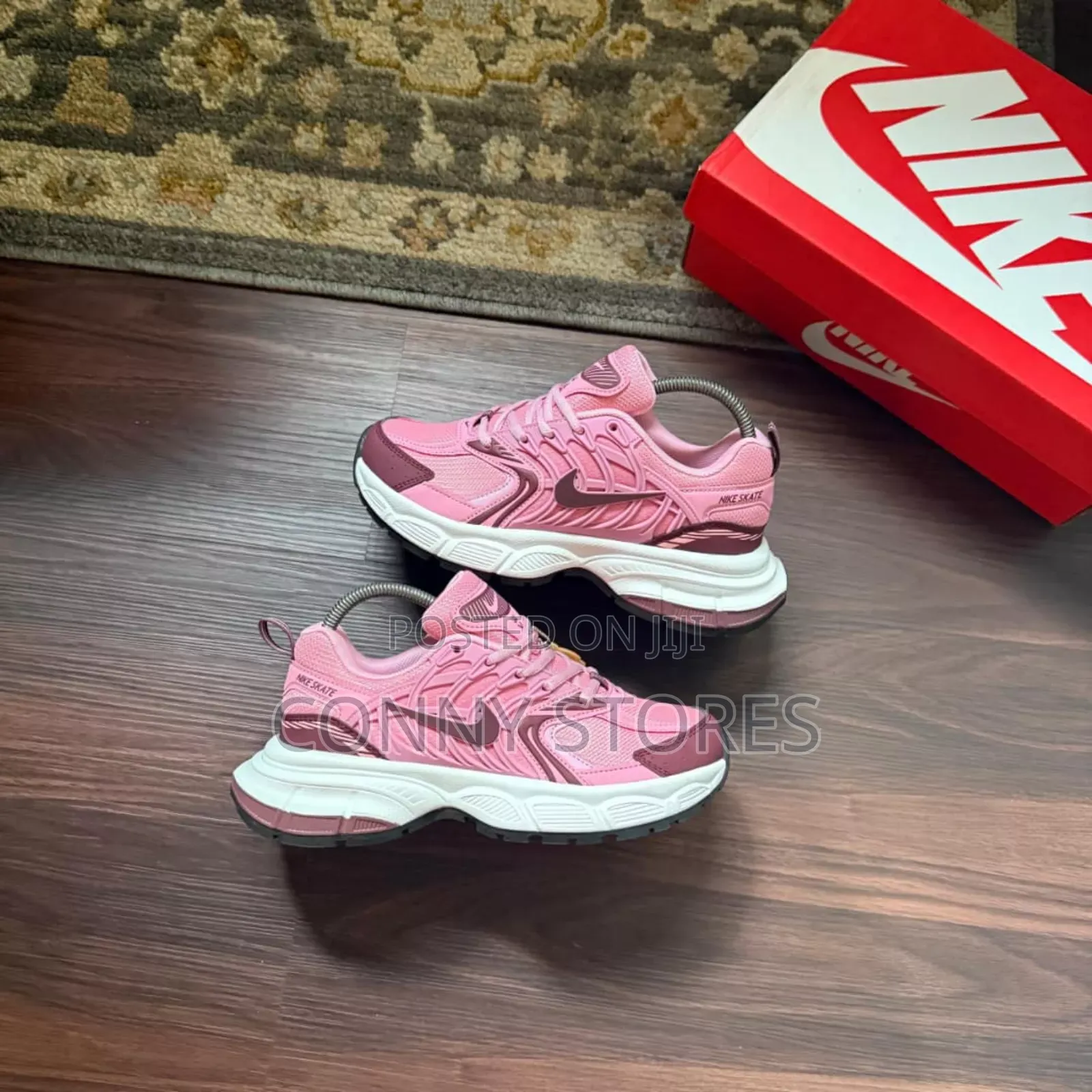 Cop the WMNS Nike Skate Runner*