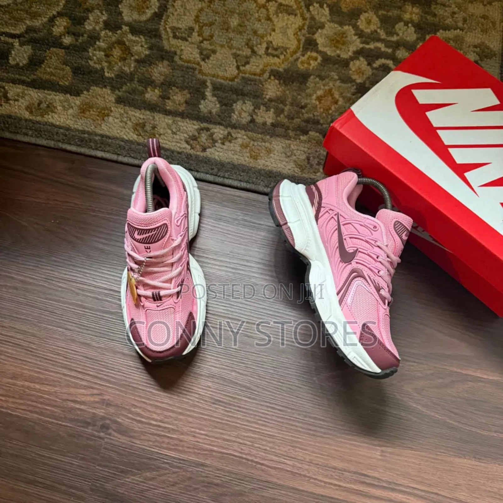 Cop the WMNS Nike Skate Runner*