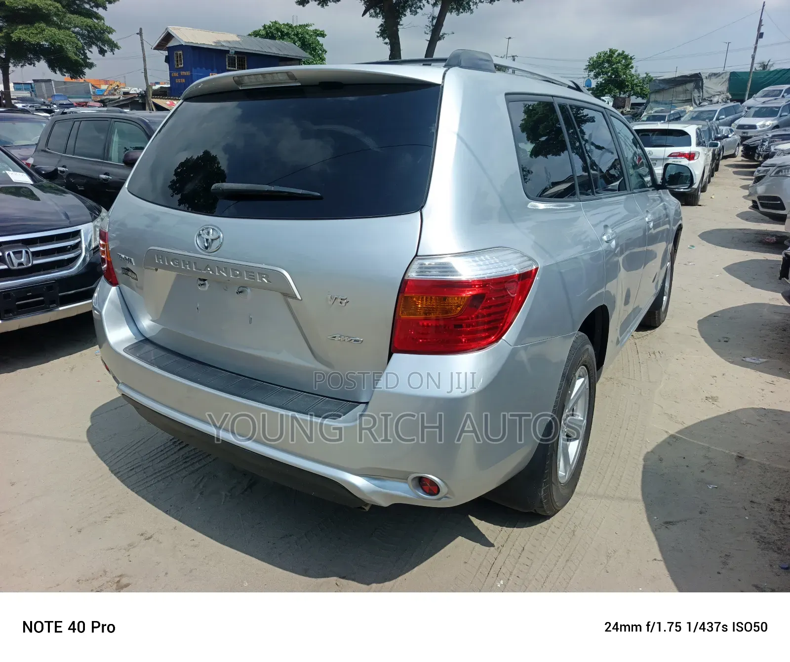 Toyota Highlander 2010 Silver
