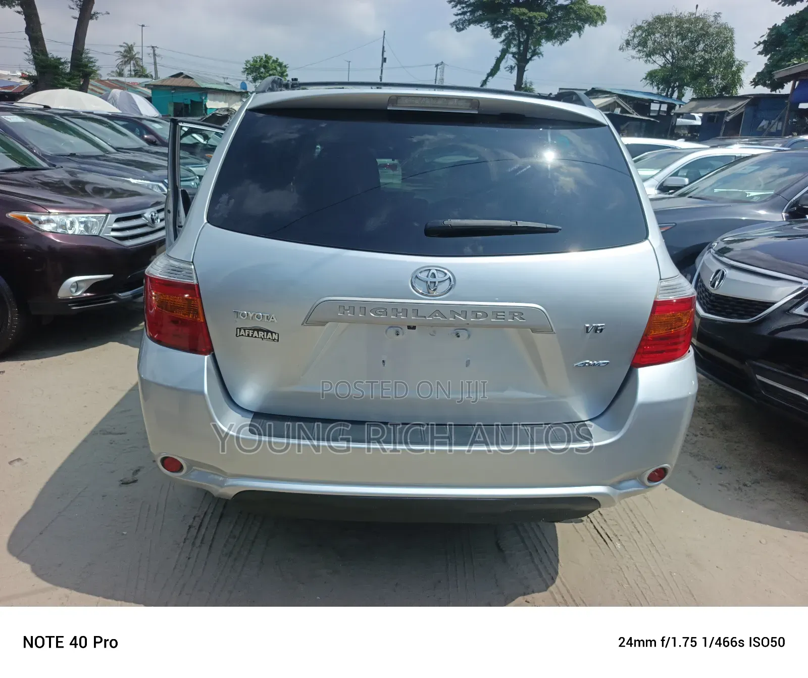 Toyota Highlander 2010 Silver