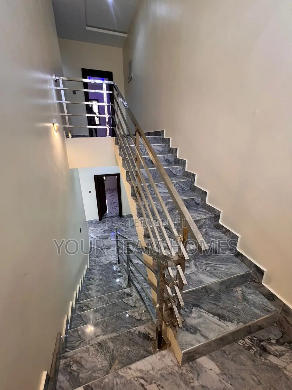 5bdrm Duplex in Asoroko, Asokoro for sale