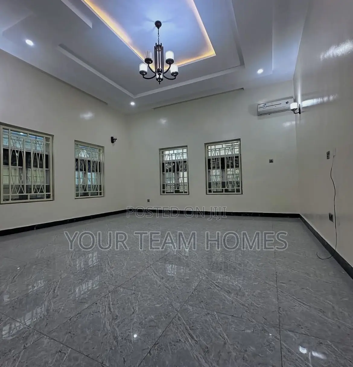 5bdrm Duplex in Karsana for sale