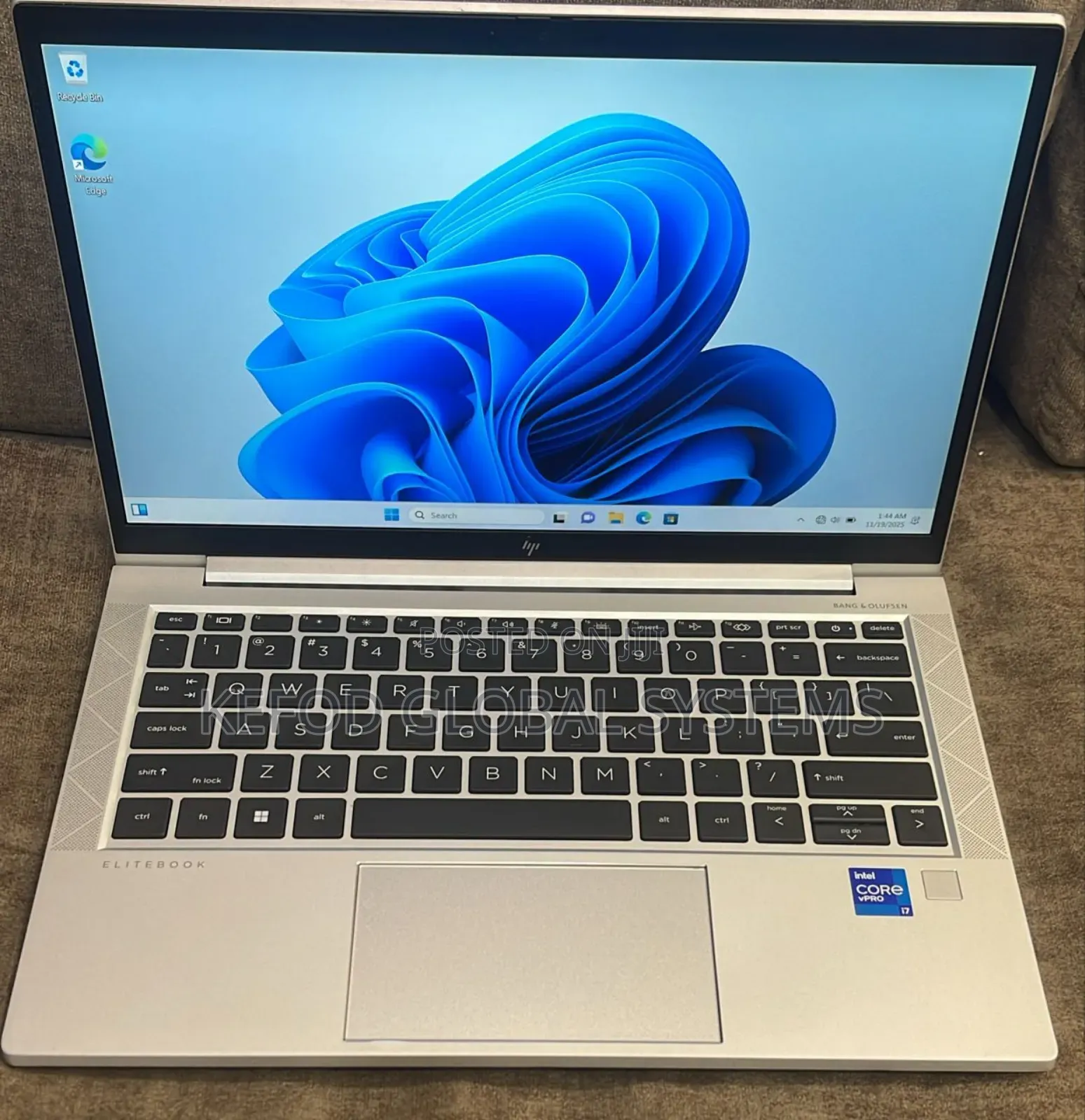 Laptop HP EliteBook 830 G8 16GB Intel Core i7 SSD 512GB