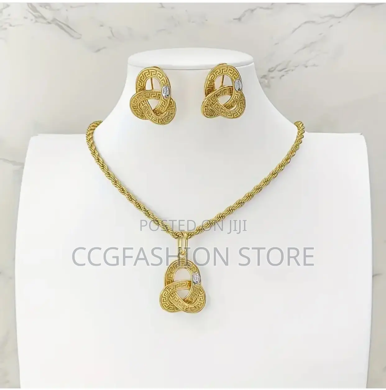 Exquisite C_shape Jewelry Set