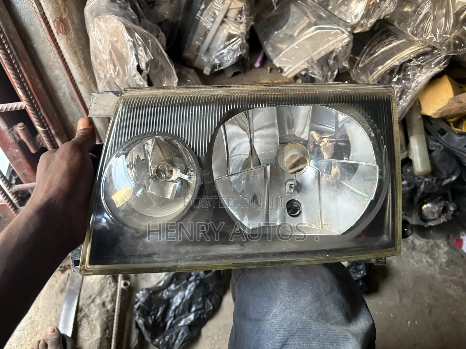Set Headlights for Terrano 2