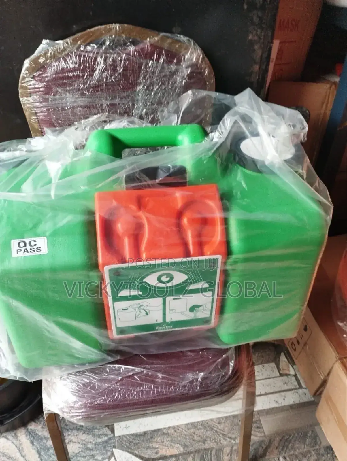 Vaultex Emergency Eye Wash Station