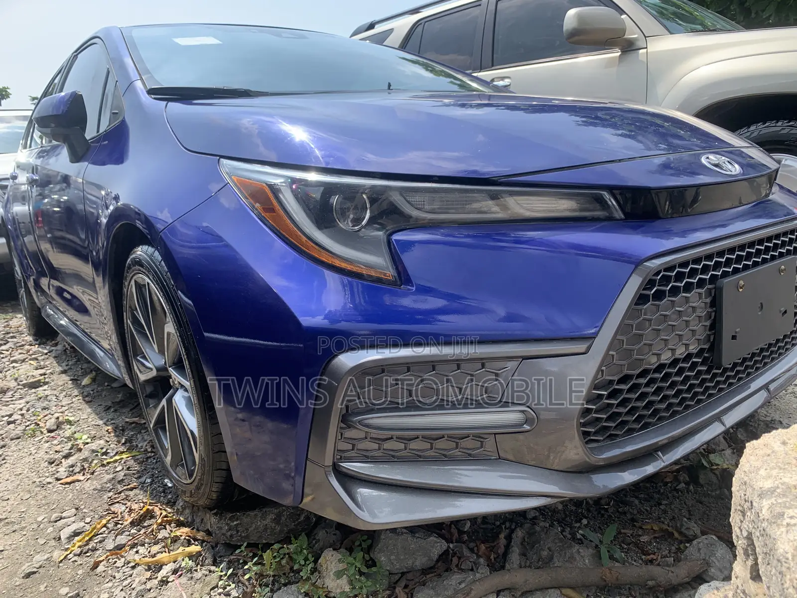 Toyota Corolla SE 2021 Blue