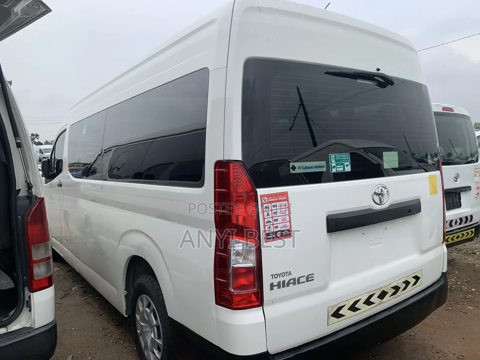 Toyota HiAce 2021 White