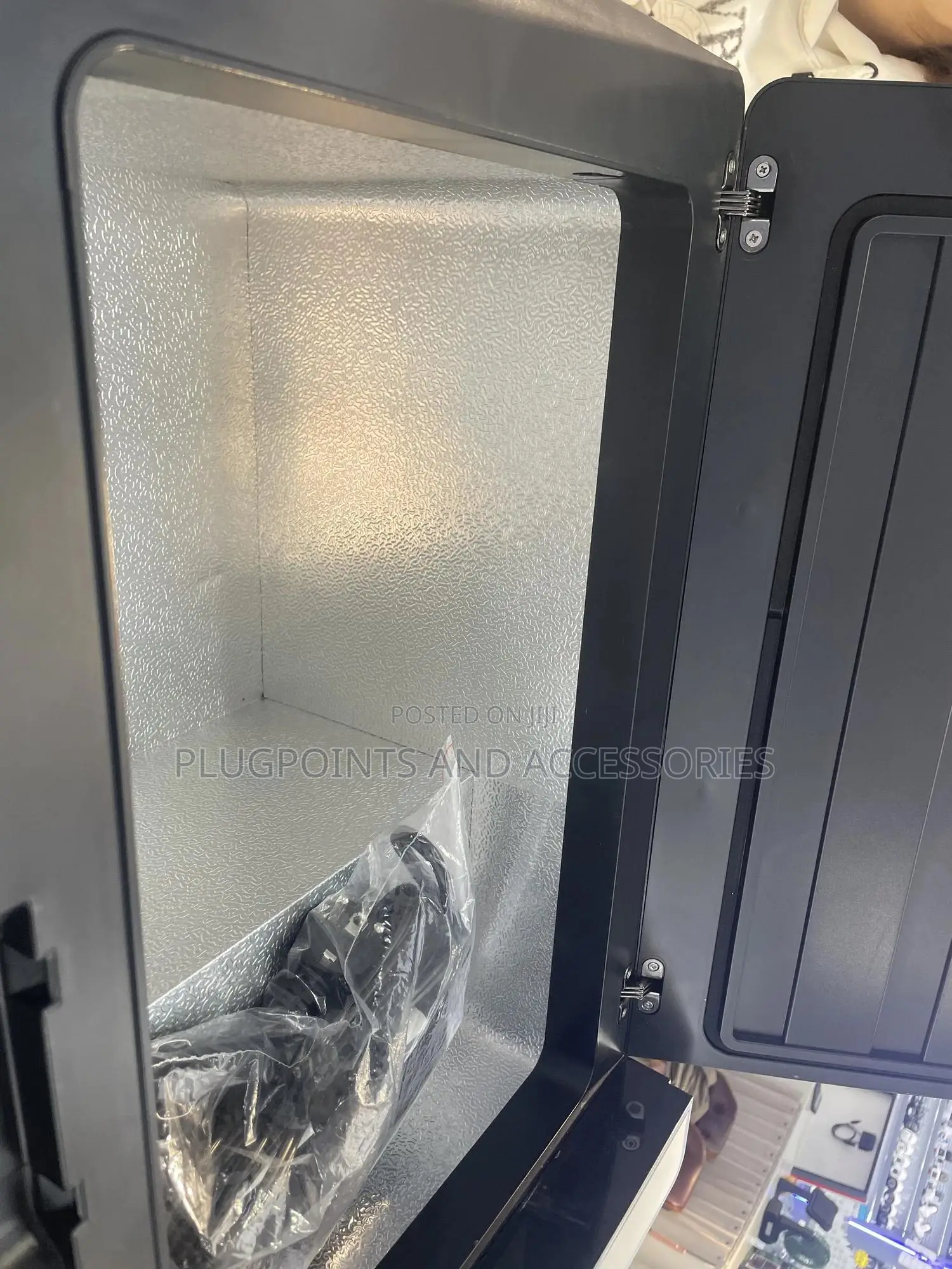 Ranboer Solar Car Freezer/Fridge R134a (Preorder)