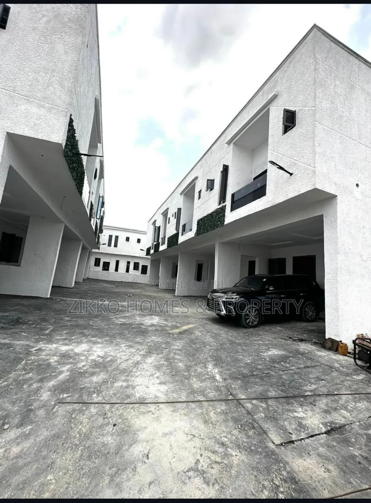 4bdrm Townhouse/Terrace in Ajah, Lekki for sale