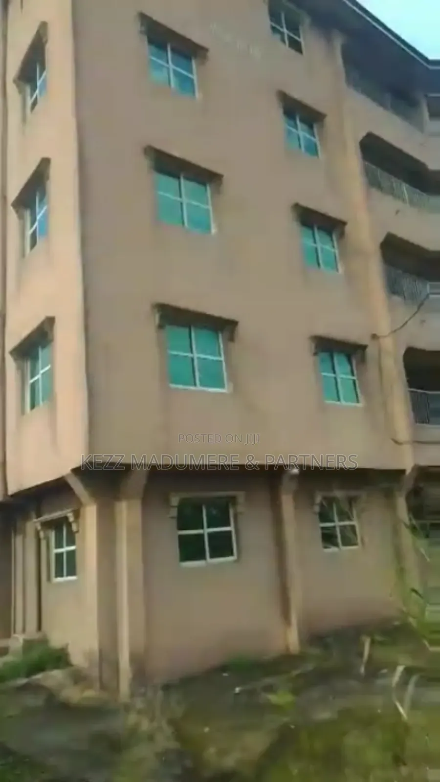 10bdrm Block of Flats in Near Osisioma for sale