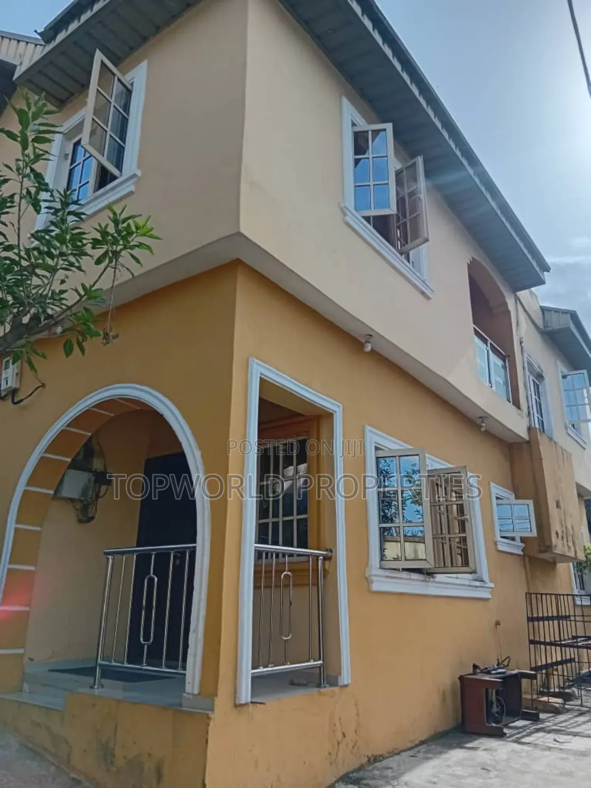 5bdrm Duplex in College Road Ogba, Ifako for sale
