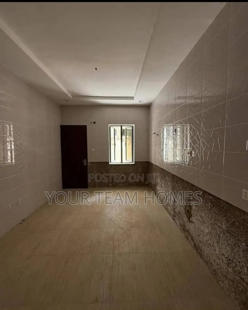 4bdrm Townhouse/Terrace in Life Camp for sale