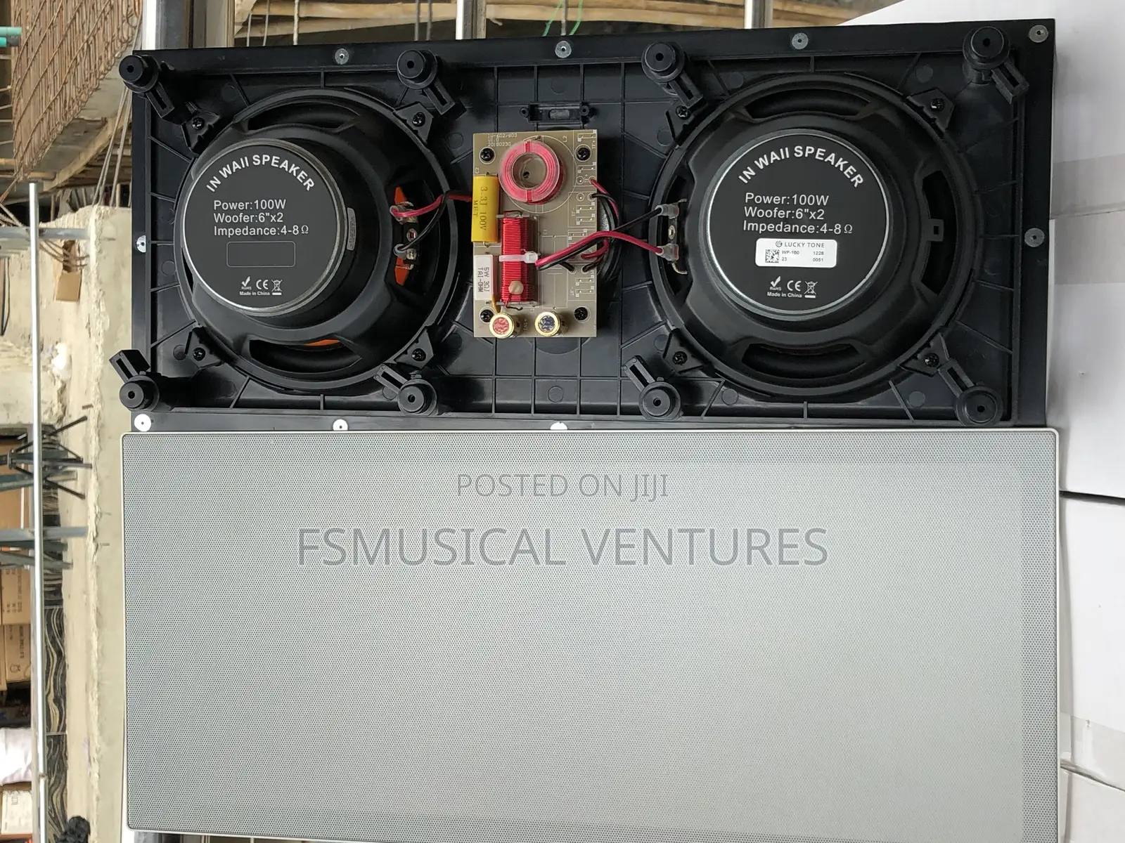 Lucky Tone 200watts in Wall Double Speakers