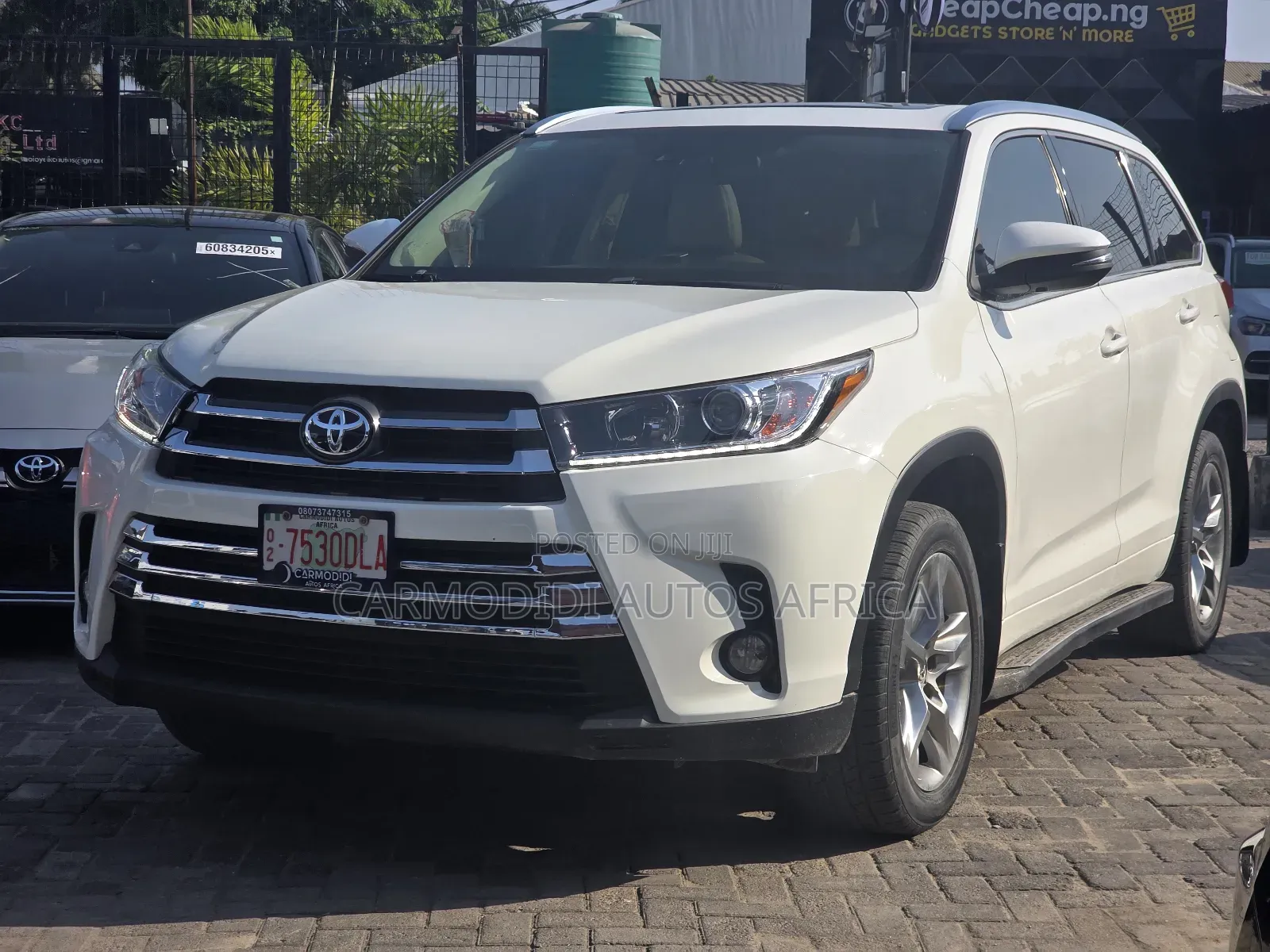 Toyota Highlander Limited Platinum 4dr SUV AWD (3.5L 6cyl 6A) 2014