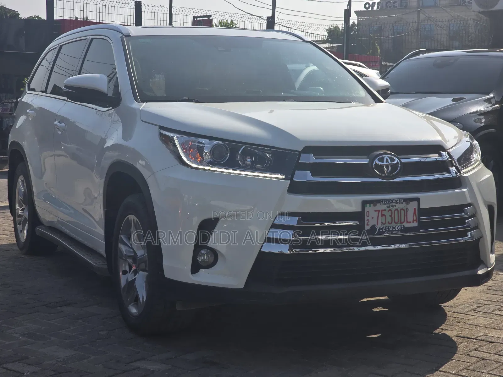 Toyota Highlander Limited Platinum 4dr SUV AWD (3.5L 6cyl 6A) 2014