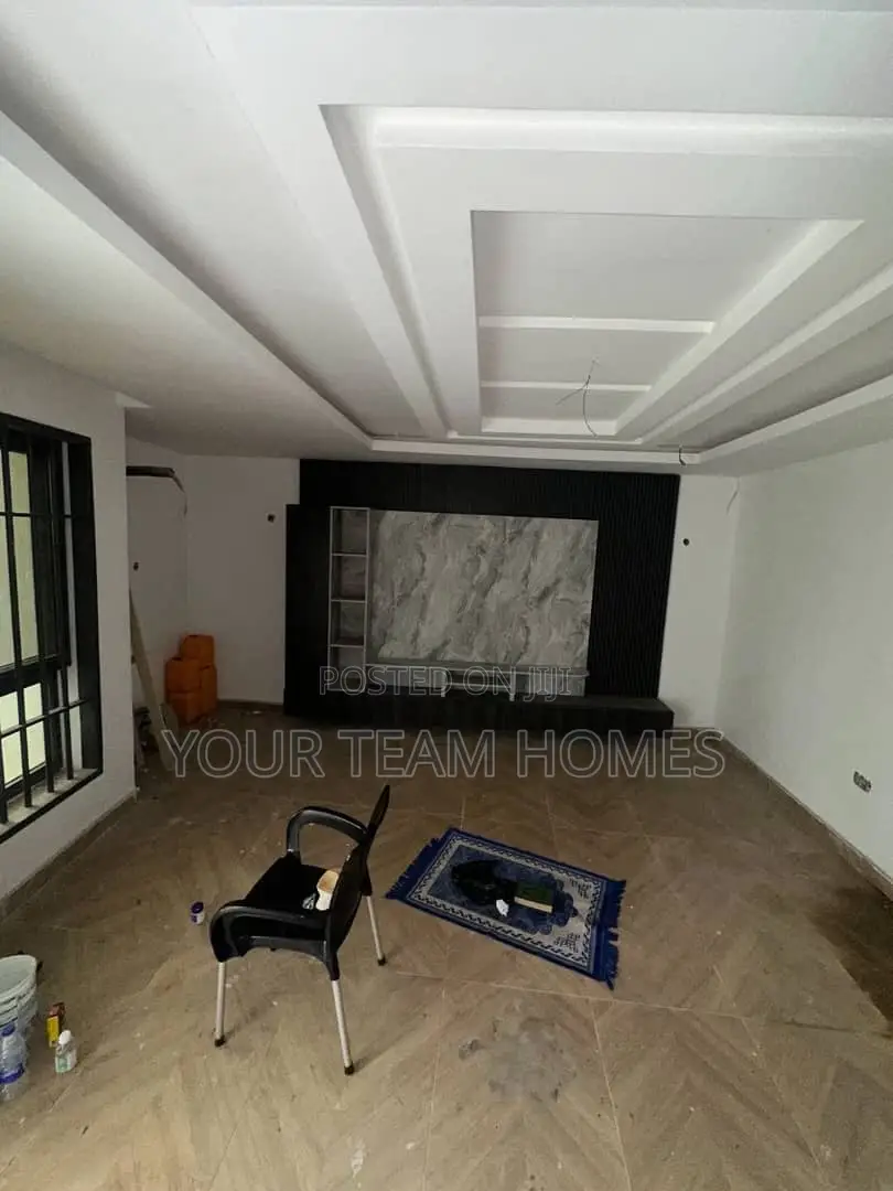 4bdrm Townhouse/Terrace in Garki 2 for sale