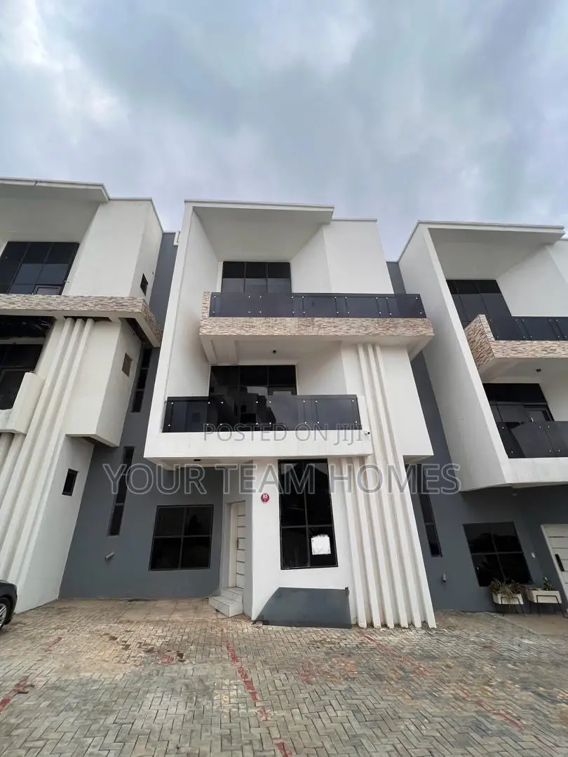 4bdrm Townhouse/Terrace in Asokoro for sale