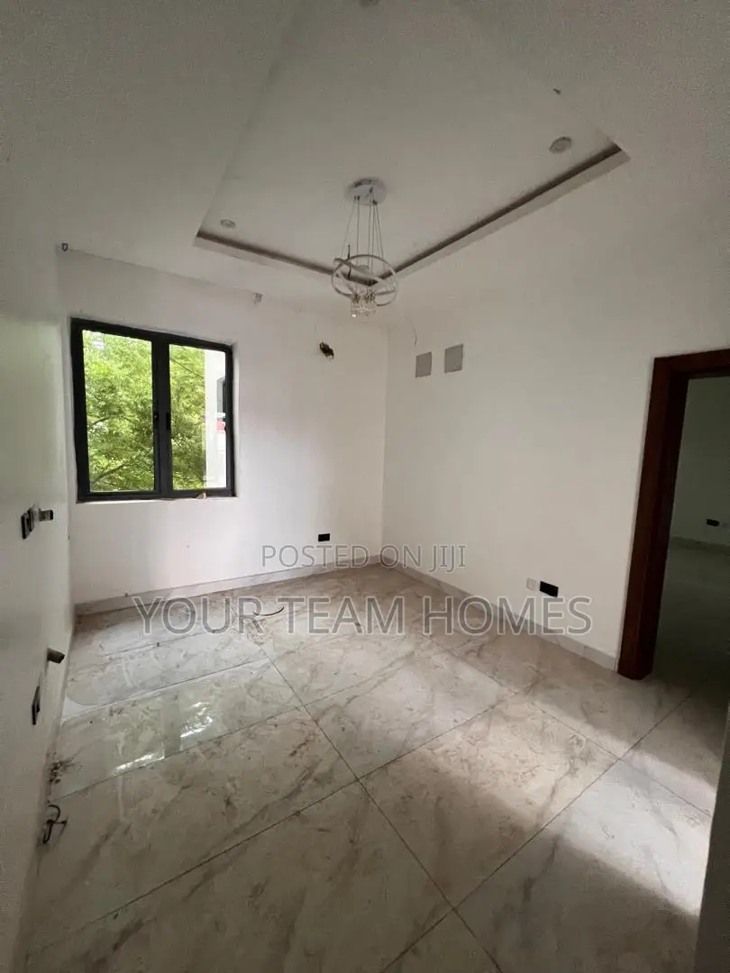 4bdrm Townhouse/Terrace in Asokoro for sale