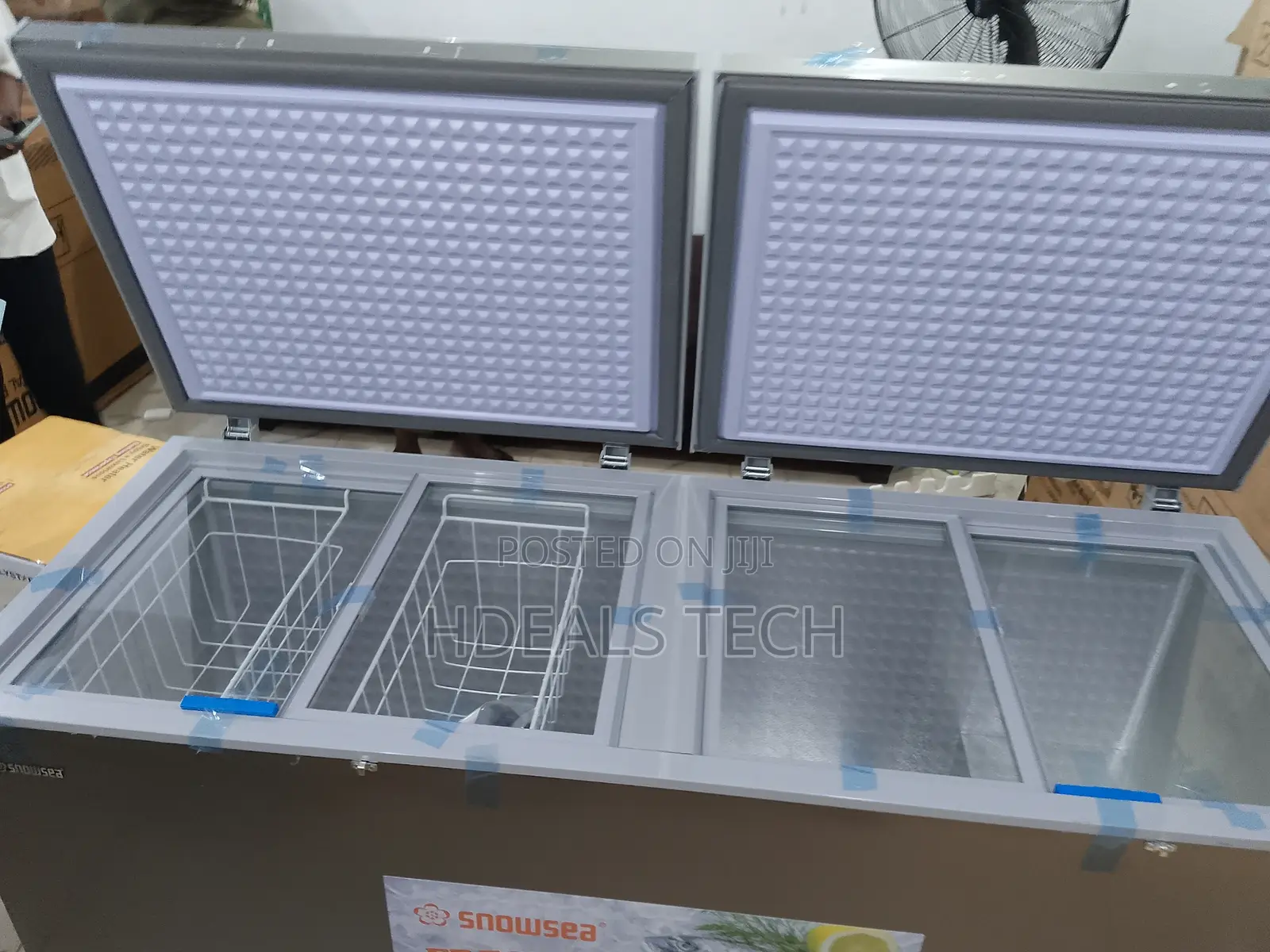 Industrial Snowsea Bd-700 Chest Freezer With Lock and Key